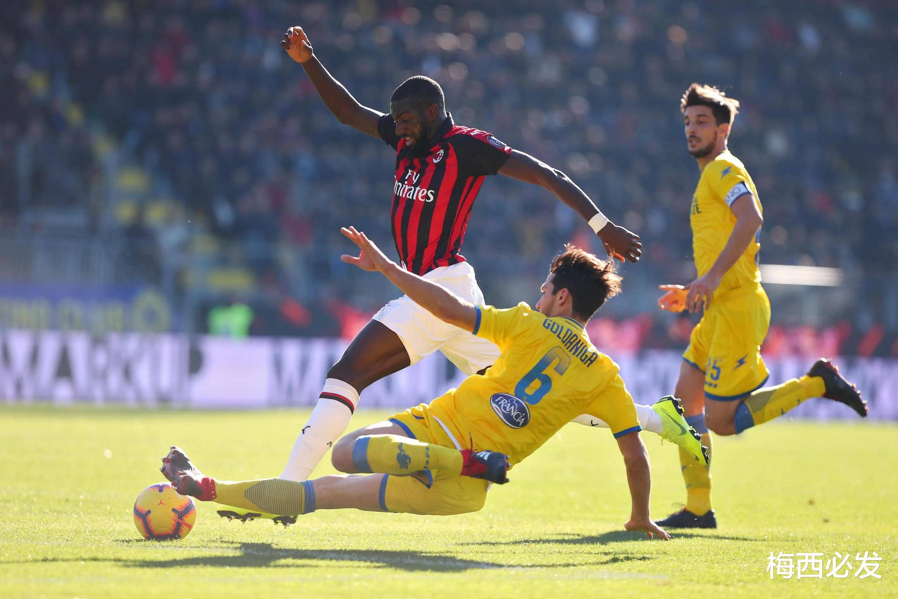 体育赛事直播-包含AC米兰取得一场关键胜利，重返榜首的词条