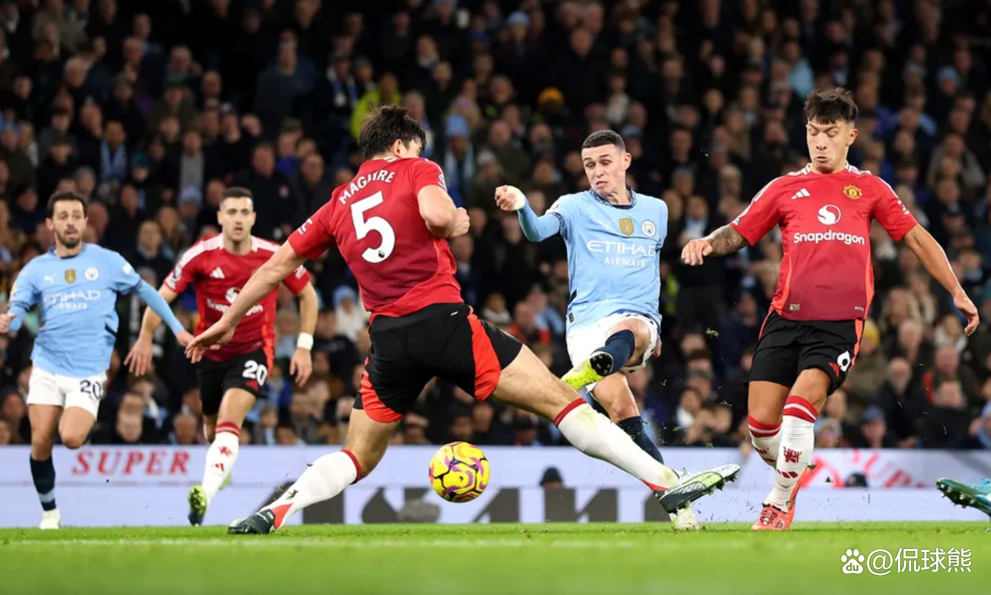 熊猫体育全站APP下载-曼联主场失利，巴乙球队实现强势反击